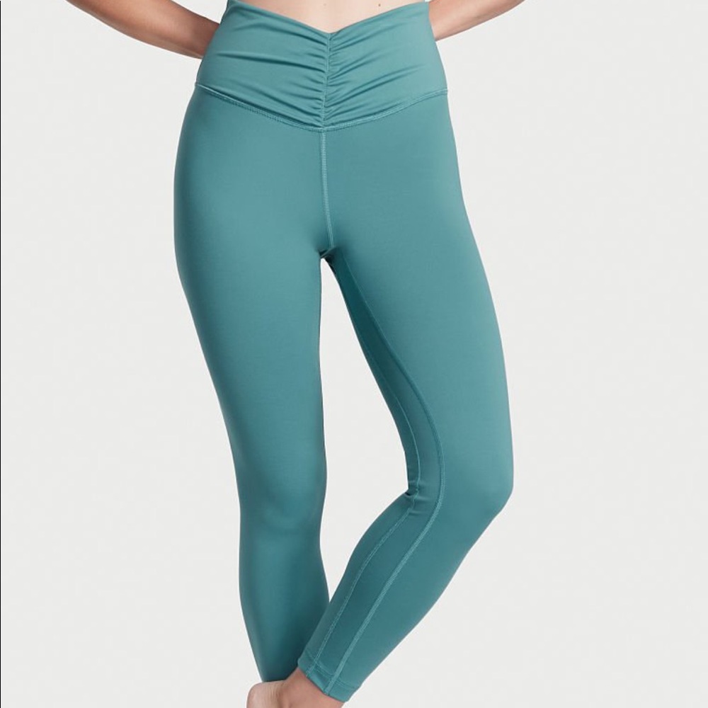 VICTORIA'S SECRET Love Cloud Ruched Legging size M color : French sage